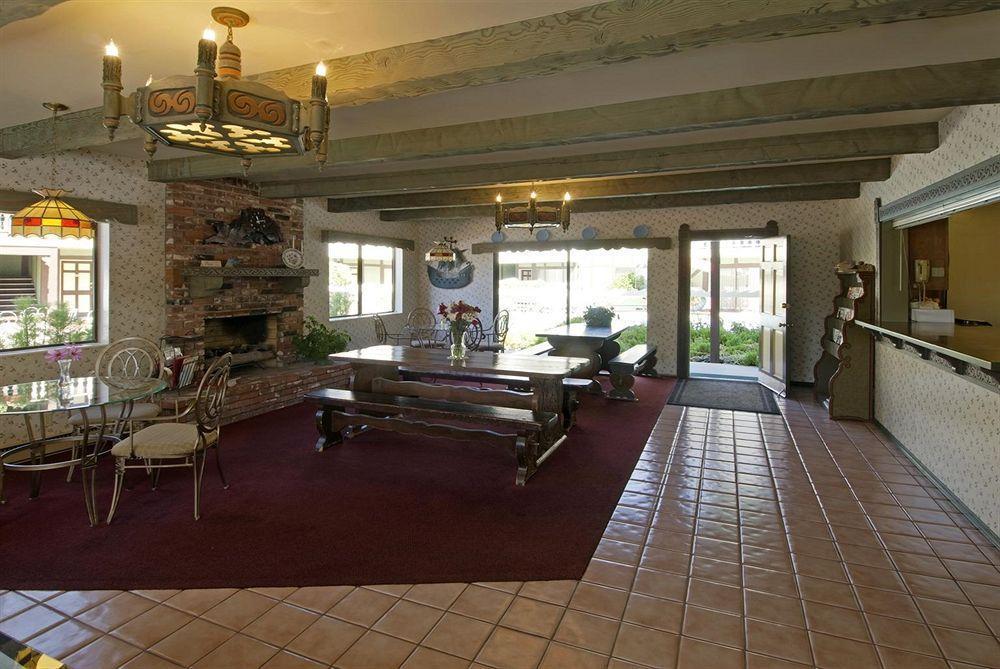 סולבנג Svendsgaard'S Lodge- Americas Best Value Inn & Suites מראה פנימי תמונה